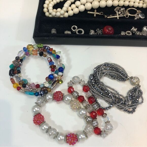 Charms and Bead Lot Broken Craft - Picture 3 of 4